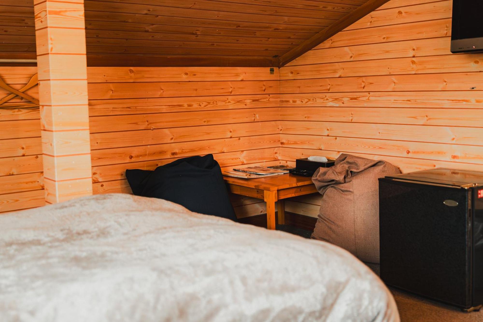 Hakuba Pension & Log Hotel Meteor Exterior foto